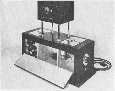 De la Warr radionic camera. The time spiral can be seen in the right compartment, the rates dials on the left